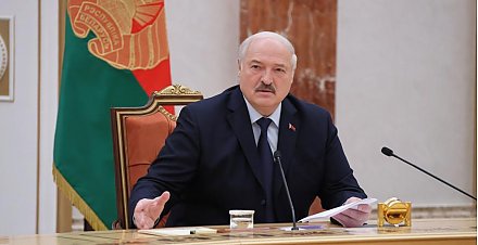 "Мы этого, мужики, не должны допустить!" От чего Александр Лукашенко пытается уберечь СНГ?