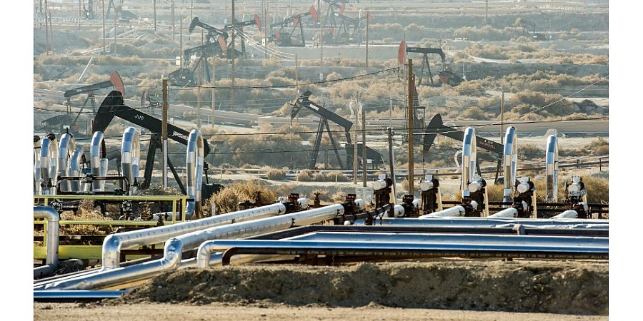 США ввели запрет на весь импорт российских нефти и газа