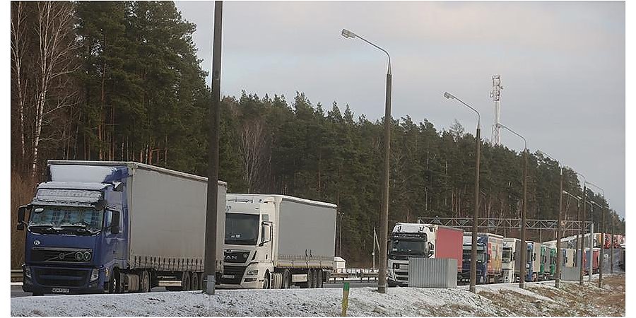 ГПК: более 1 тыс. фур ожидают въезда в Польшу