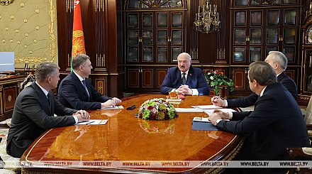 Александр Лукашенко назначил послов в Китай, Зимбабве, ЮАР, Сербию и Индонезию