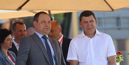 Авиация, промкооперация и открытие сети магазинов: Роман Головченко о сотрудничестве со Свердловской областью