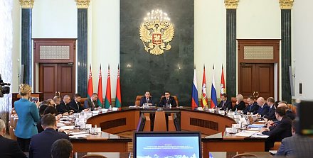 Гусеничные тракторы и спецтехника. Роман Головченко об успехах промкооперации с Челябинской областью