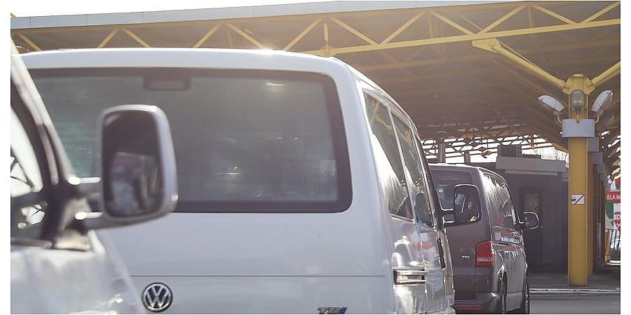 ГПК: количество легковушек на въезд в Литву за сутки увеличилось более чем вдвое