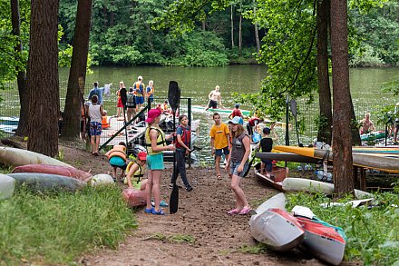 Компенсация стоимости путевки в лагерь от профкома. Как поддерживают банковских работников в период летней оздоровительной кампании