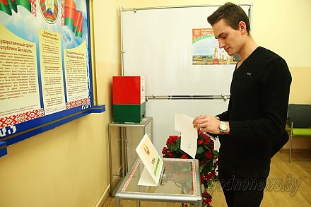 Продолжается досрочное голосование на выборах депутатов местных Советов депутатов 28-го созыва