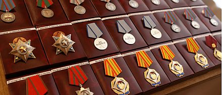 Награды – достойным