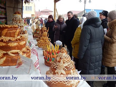 На “Дожинках” в Вороново выбрали лучший каравай (Обновлено)