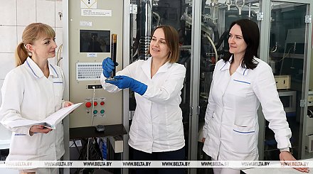 Александр Лукашенко поздравил работников нефтяной, газовой и топливной промышленности
