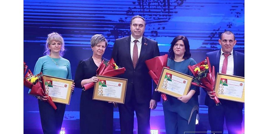 Фотофакт: В Гродно чествуют лучших работников сельского хозяйства и перерабатывающей промышленности АПК