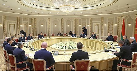 Александр Лукашенко о сотрудничестве с Приморским краем: нам не может помешать ни пандемия, ни попытки расшатать ситуацию