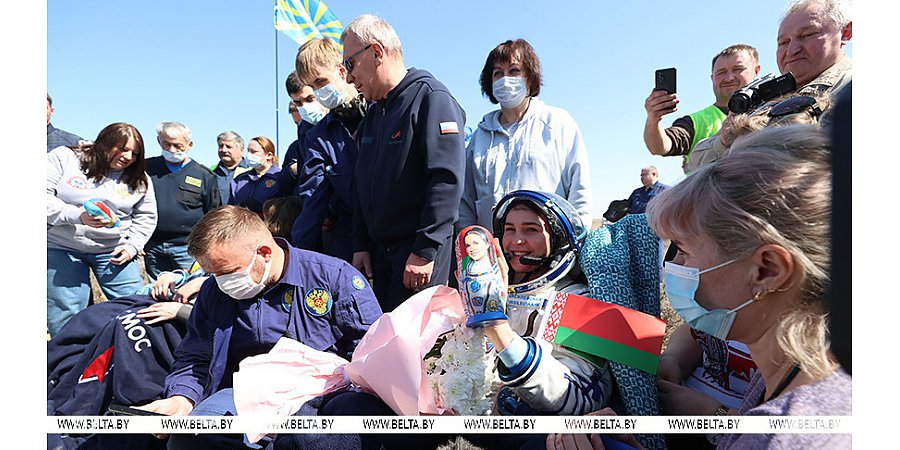 Первый космонавт Беларуси вернулась на Землю. Как завершилось звездное путешествие Василевской