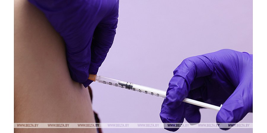 Более 6,57 млн жителей Беларуси прошли полный курс вакцинации против COVID-19
