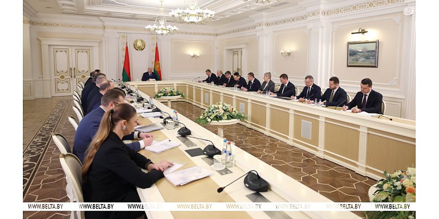 Александр Лукашенко о ценах: роль государства не в надзирательстве, а в создании понятных условий