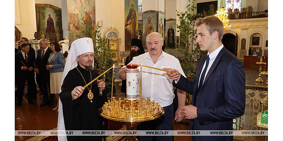 Александр Лукашенко посещает Свято-Успенский Жировичский мужской монастырь