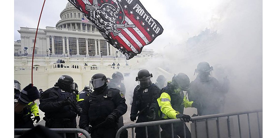 Крайне правые группировки США планируют протесты и нападения в период инаугурации Байдена