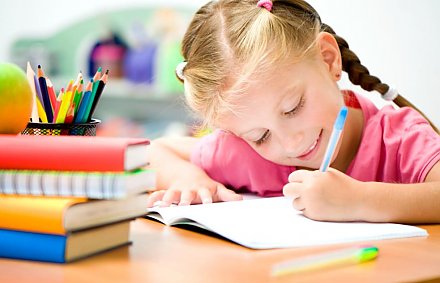 С 1 сентября домашних заданий для школьников станет меньше (+Видео)