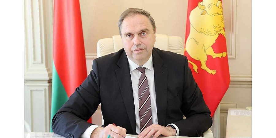 "Мы готовы поддерживать фермеров, которые добросовестно работают на земле" Председатель облисполкома Владимир Караник провел личный прием граждан