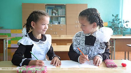 Александр Лукашенко: мы сделали все, чтобы для малышей и их родителей День знаний стал самым счастливым днем