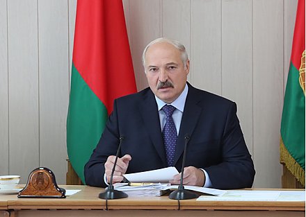 Президент Беларуси Александр Лукашенко совершил сегодня рабочую поездку в Гродненскую область