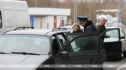 Белстат изучил потоки туристов и товаров в пунктах пропуска
