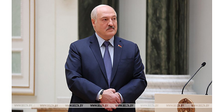 Александр Лукашенко: приняв обновленную Конституцию, белорусы отстаивают свои традиции