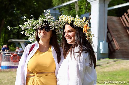 Купалье празднуют на Августовском канале