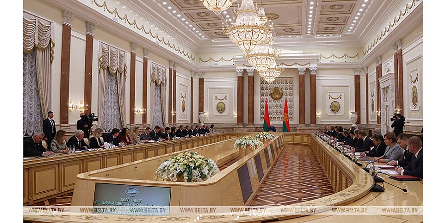 Александр Лукашенко: работа по подготовке изменений Конституции вышла на финишную прямую