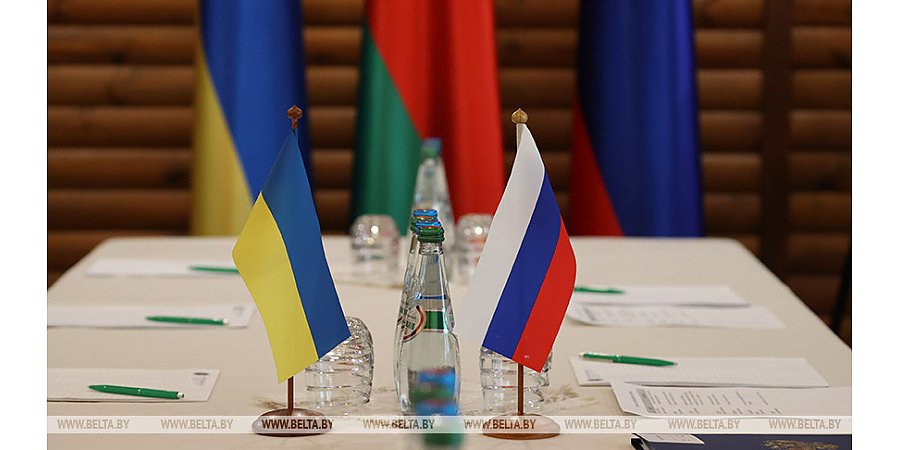 Подоляк заявил, что третий раунд переговоров РФ и Украины пройдет "в ближайший день-два"