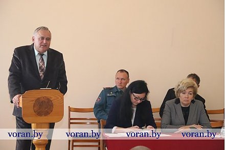 Большой разговор на важные темы состоялся во время встречи руководства Вороновского района со священнослужителями 26 сентября