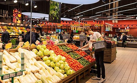 Полные закрома. Плодоовощная продукция из стабилизационных фондов Гродненской области поступает в торговые сети и предприятия общественного питания