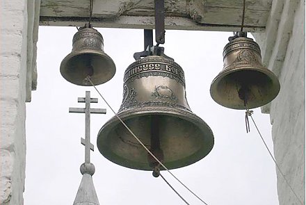 Сегодня в храмах зазвонят колокола...