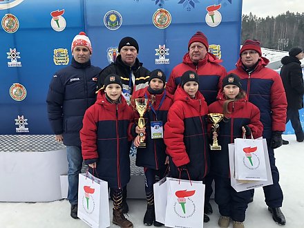 «Это буря эмоций, напряжение всех сил и невероятный выброс адреналина». Сборная Гродненской области завоевала 3-е место в эстафете в младшей и старшей группах «Снежного снайпера». Первые интервью с юными спортсменами