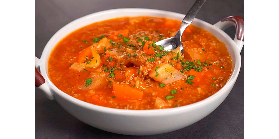 Идеальное блюдо для обеда или ужина: суп-голубец с мясным фаршем за 40 минут