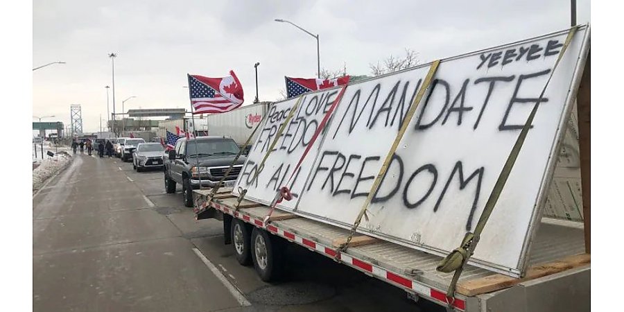 Протестующие против ковидных ограничений перекрыли мост между Канадой и США