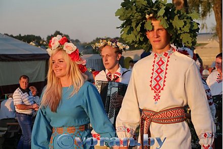 На Купалу — гулянні  аж да самага рання