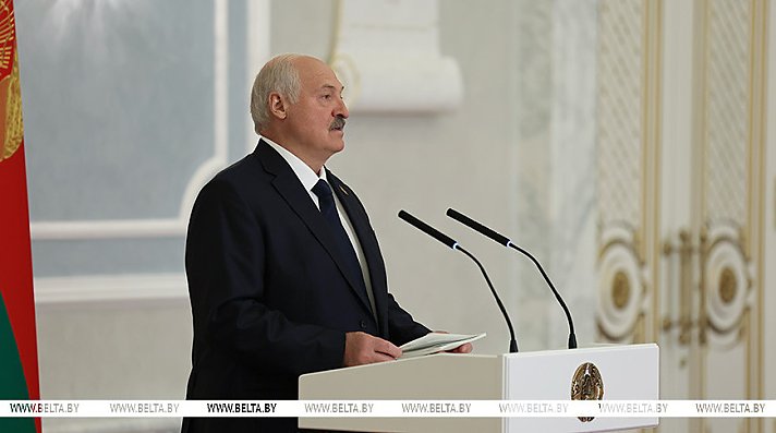 Поездка в первый регион, предложения США, новые послы и торговля на $40 млрд. Итоги Недели Президента