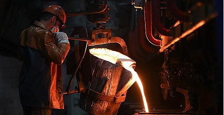 Минпром: в Беларуси ни один завод не остановился из-за проблем с комплектующими