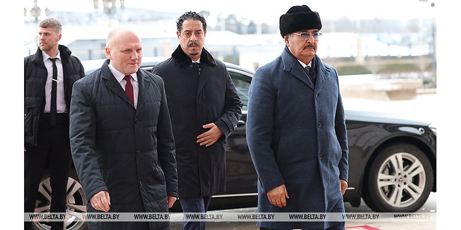 Верховный главнокомандующий Ливийской национальной армии Халифа Хафтар прибыл на встречу с Александром Лукашенко