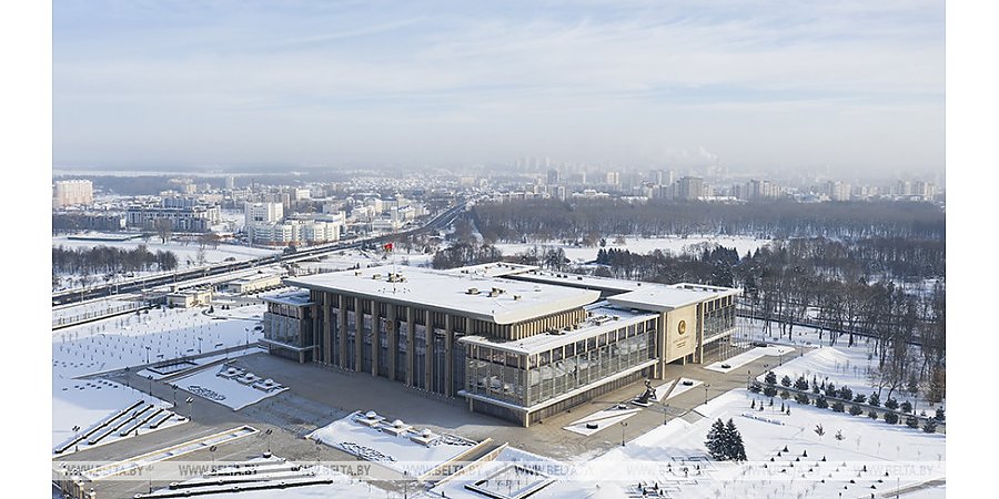 Готовность к введению в Беларуси биометрических документов обсуждается на совещании у Лукашенко