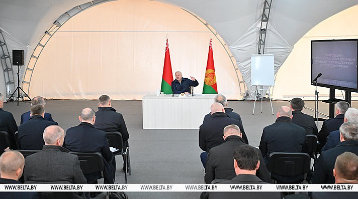 Очень медленно разворачиваемся, надо ускоряться. Александр Лукашенко обозначил актуальные задачи по развитию агросервисов