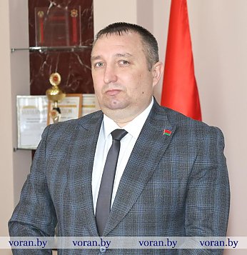 Александр Часнойть, председатель Вороновского райисполкома: "Вороновский район готов к зерноуборочной кампании"