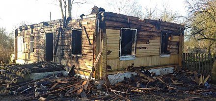В Вороновском районе молодой человек спас на пожаре своего соседа