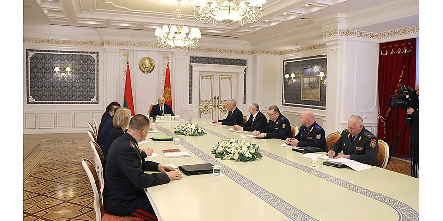 Культурный суверенитет, амнистия, национальные настройки Фемиды и задача №1. Главное из недели Президента