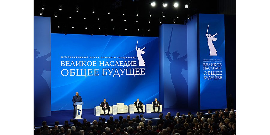 Держаться за память, вцепившись зубами. Почему ­­Президент Александр ­­Лукашенко так часто обращается к теме исторической памяти