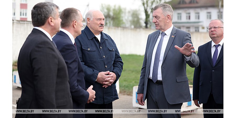 Александр Лукашенко об агросервисе в Шклове: вся страна будет копировать этот опыт