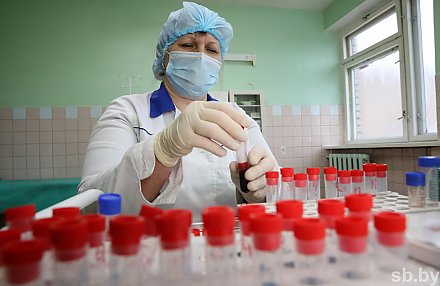 Иммунолог заявил, что заболеть одновременно коронавирусом и ОРВИ невозможно