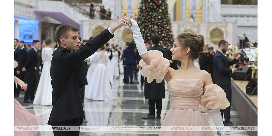 Александр Лукашенко: лучшие традиции наших предков живут в каждом новом поколении белорусов