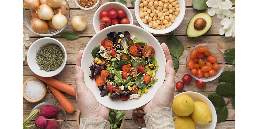 Питаться правильно дорого, а жиры вредны для фигуры. Врач-эндокринолог развеяла популярные мифы о снижении веса