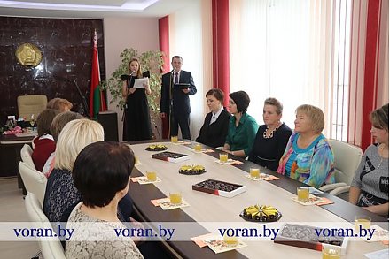 13 октября накануне Дня матери в Вороновском райисполкоме прошел торжественный прием