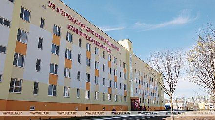 Детей в тяжелом состоянии среди госпитализированных с COVID-19 в Минске нет - главный педиатр